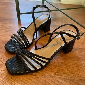 Anisa kitten heels size 6 worn once